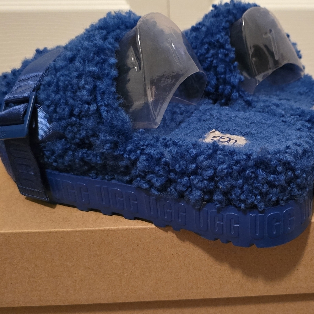 ugg slides